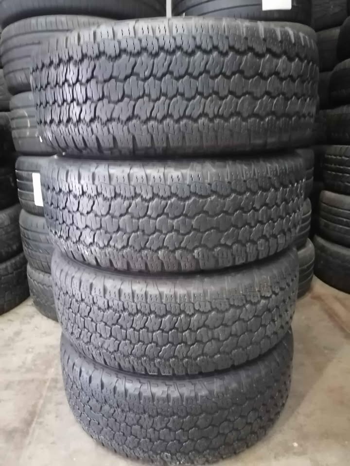 Isuzu XRider 17inch Mag Rims (WITH USED TYRES) - Private Seller