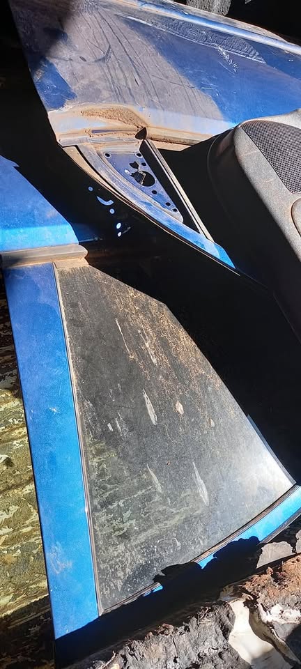 Hyundai i10 door handles and window and window switches - Private Seller
