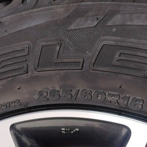 Toyota Fortuner OEM rims and Bridgestone A/T