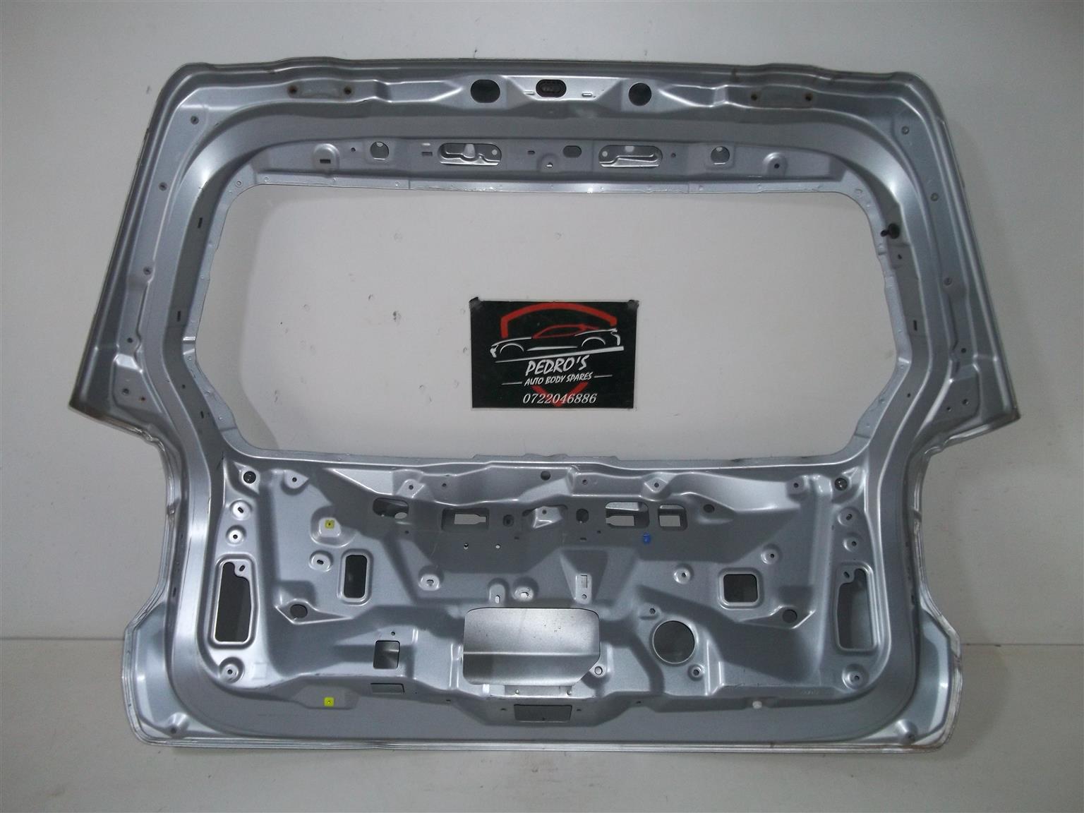 Subaru Forester Tailgate - Private Seller Subaru Forester Tailgate - Private Seller