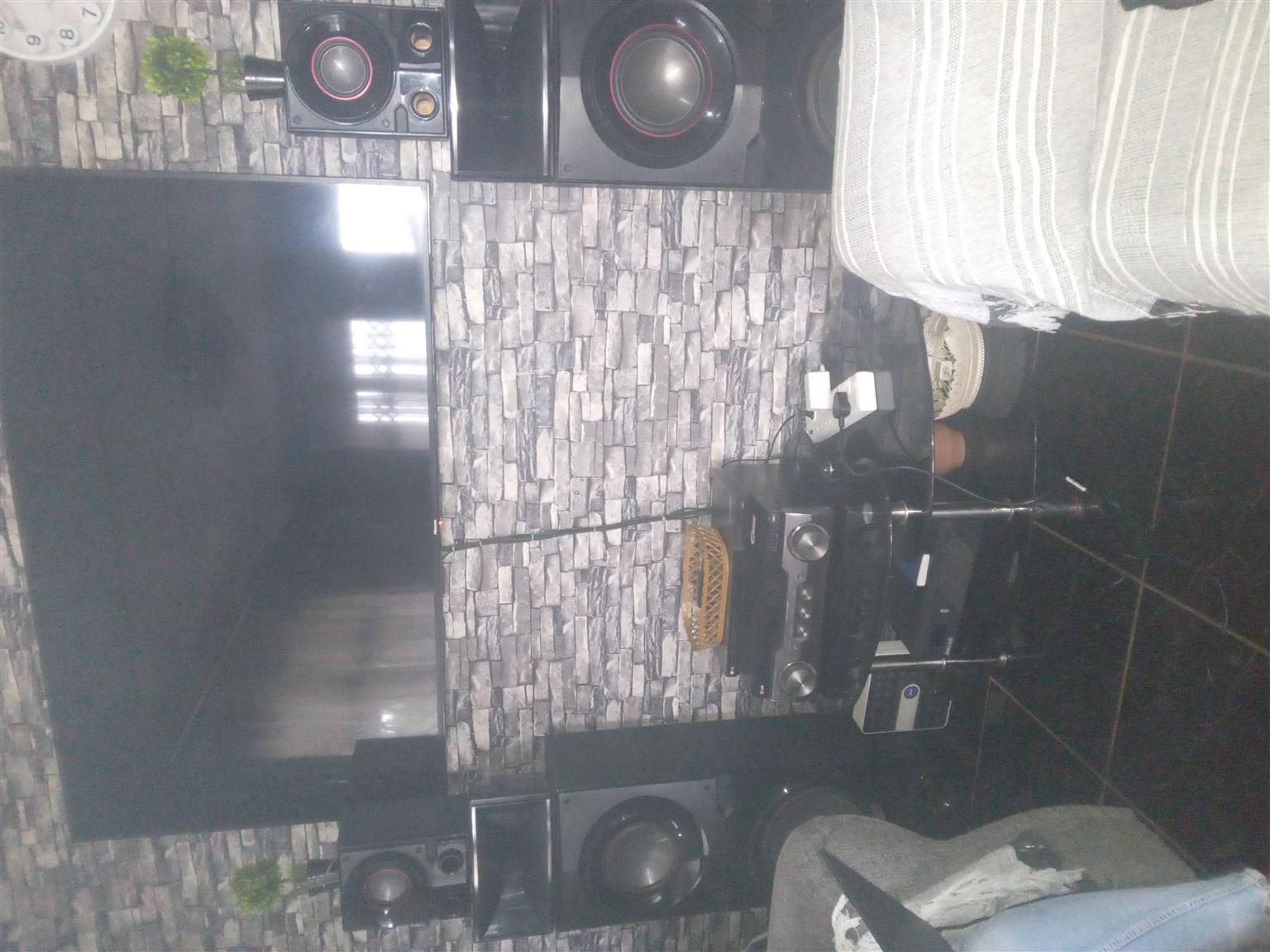 LG Surround system LG Surround system