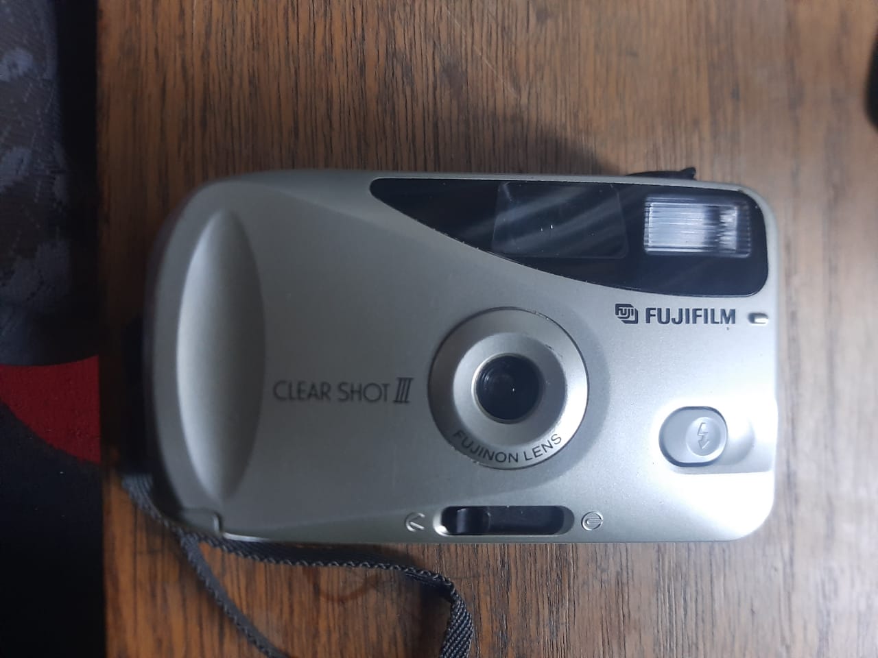 3x cameras1x video recorder