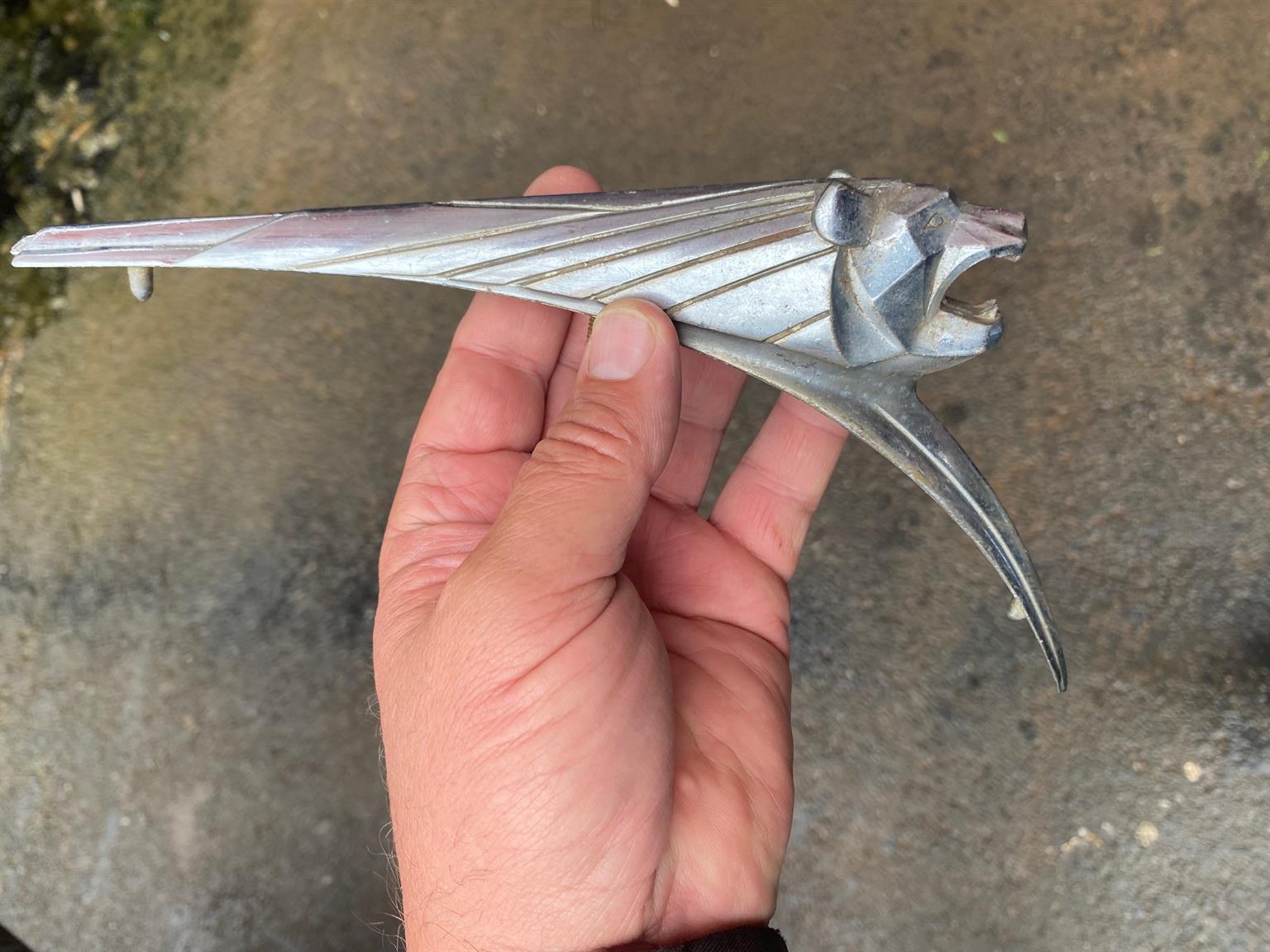 Peugeot emblem Bonnet. - Private Seller Peugeot emblem Bonnet. - Private Seller