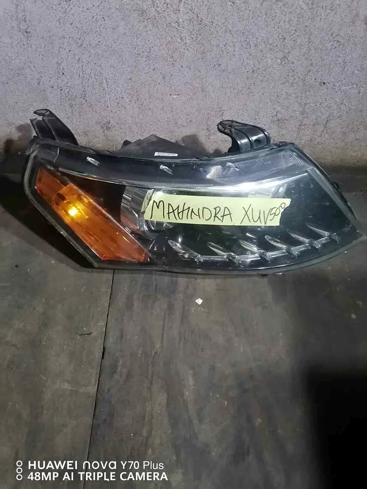 Mahindra xuv 500 headlight - Private Seller Mahindra xuv 500 headlight - Private Seller