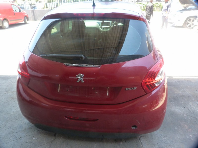 Peugeot 208 1.2 VVT Manual Red - 2014 STRIPPING FOR PARTS - Private Seller