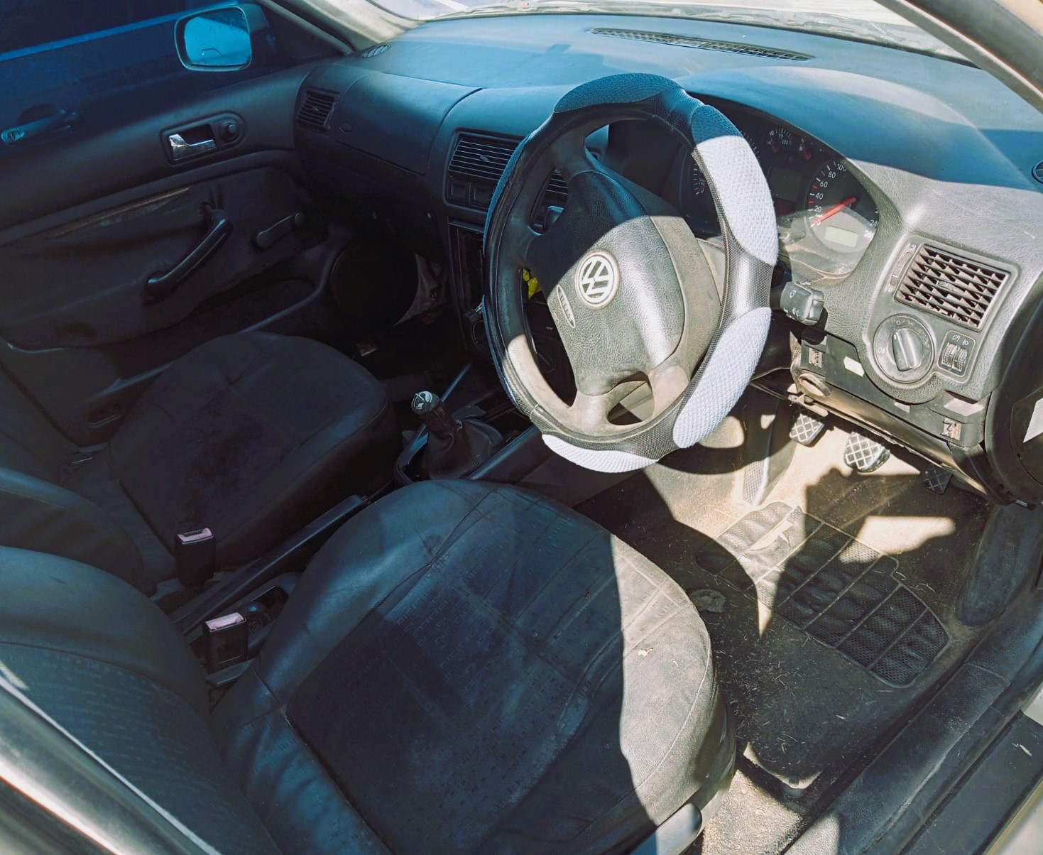 2002 VW Golf 4 1.6 - Stripping for Spares