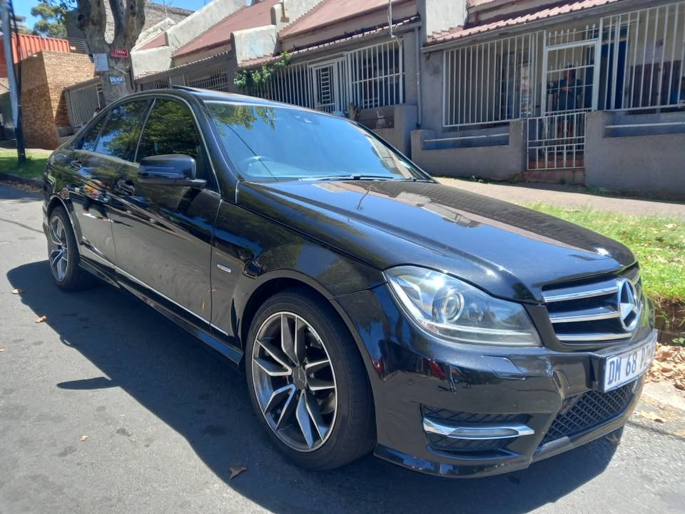2014 MERCEDES BENZ C250 EFFICIENCY PETROL, AUTOMATIC, BLACK COLOR, MILEAGE 96000KMS