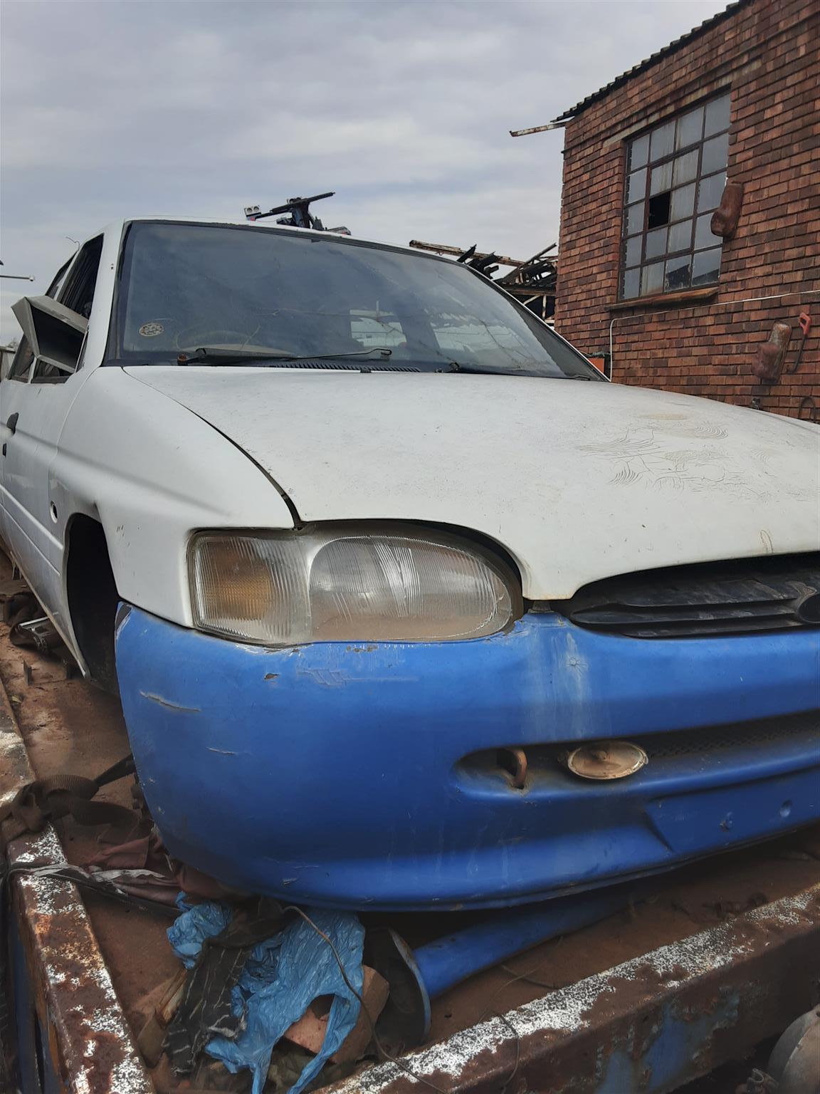 Stripping Ford Escort 1997 for Spares - Private Seller