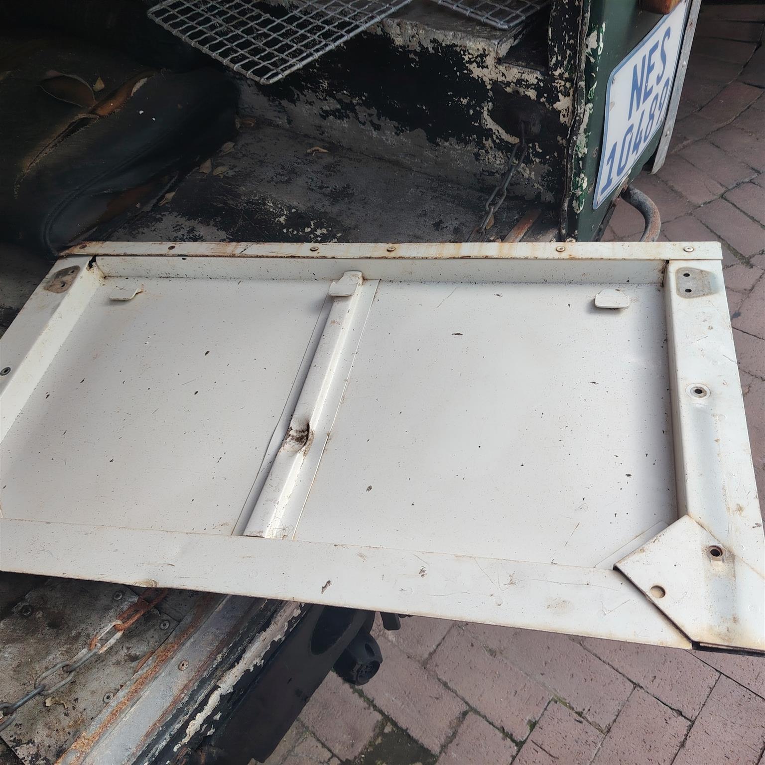 LANDY TAILGATE SERIES - Private Seller LANDY TAILGATE SERIES - Private Seller
