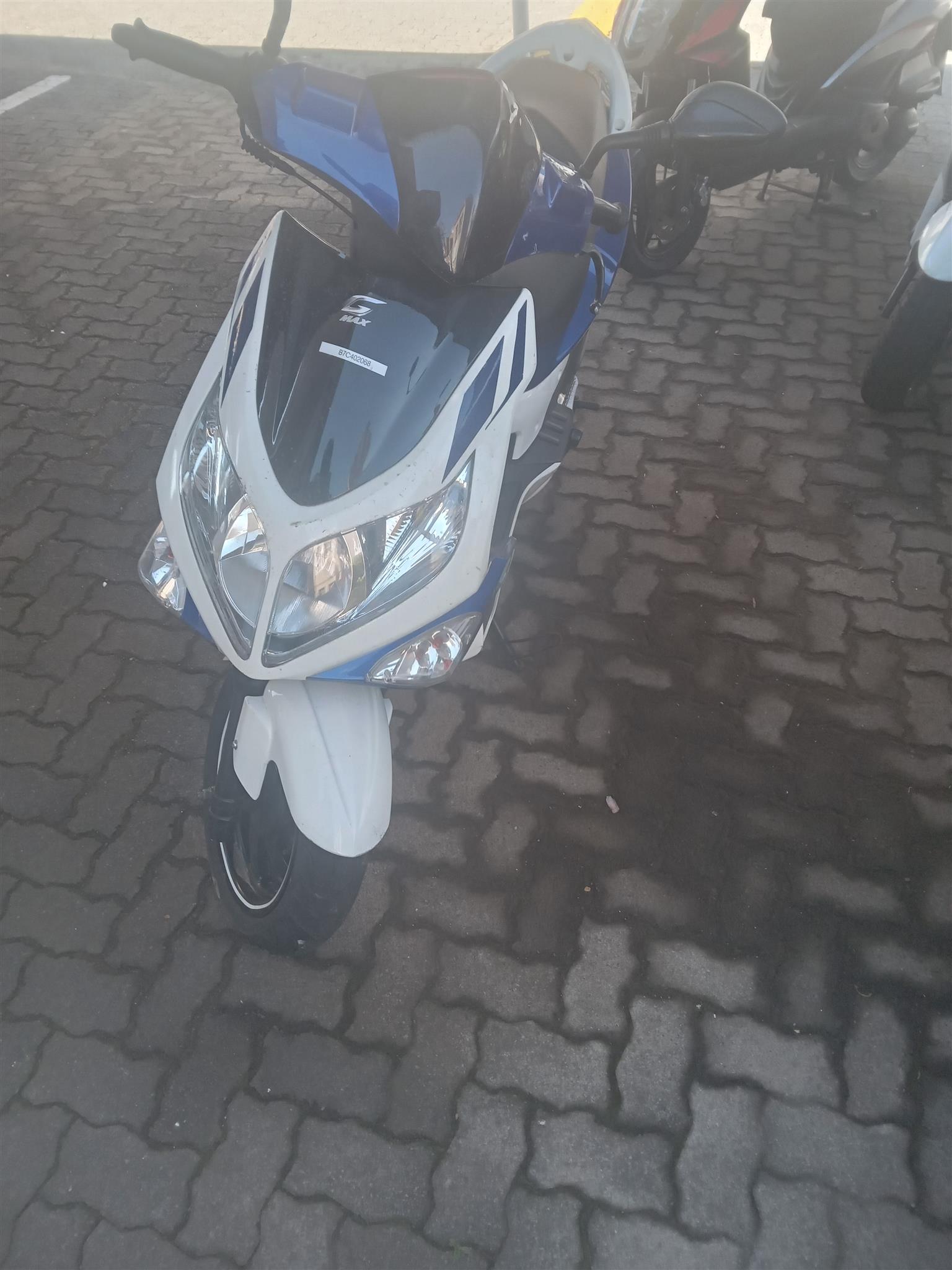 Kawasaki bike gmax 125 for sale in running condition - Private Seller