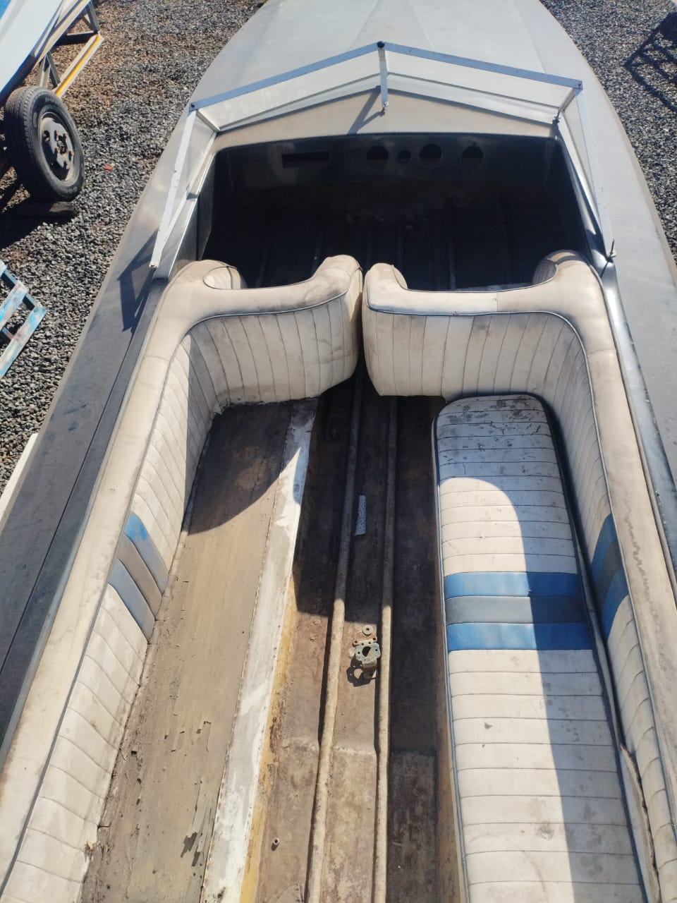 19ft PROJECT BOAT FOR SALE