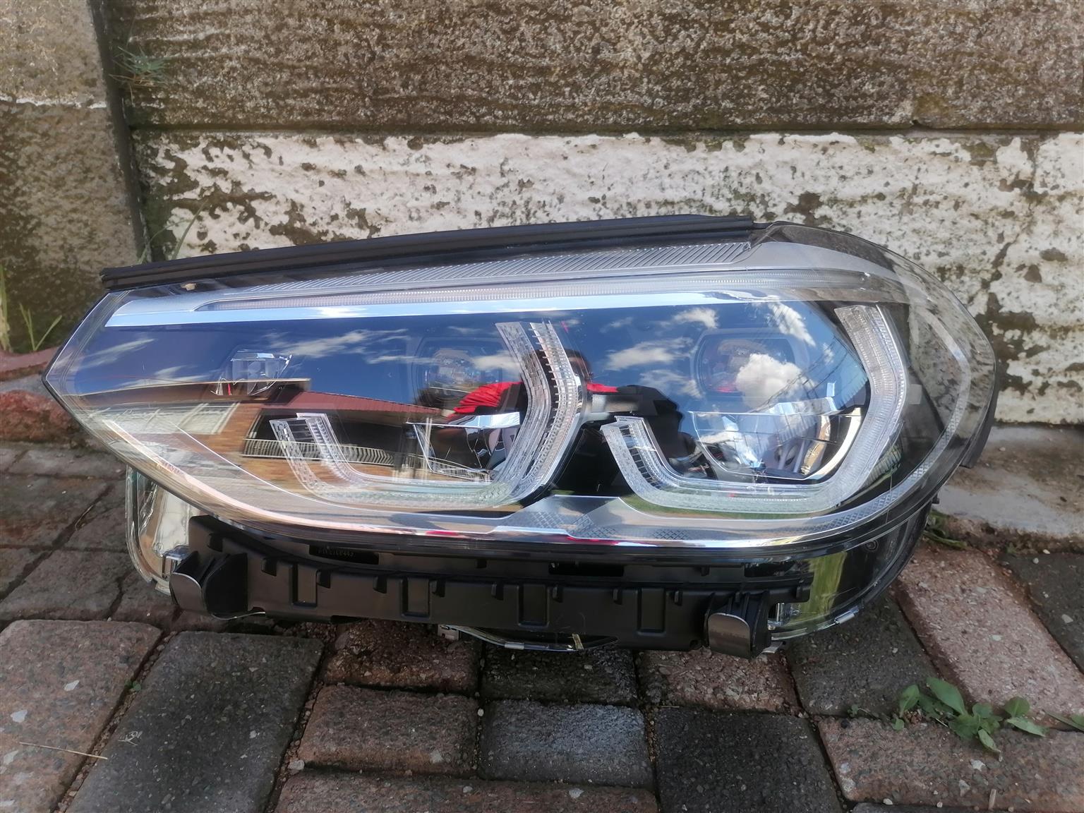 bmw x3/ x4 headlight - Private Seller
