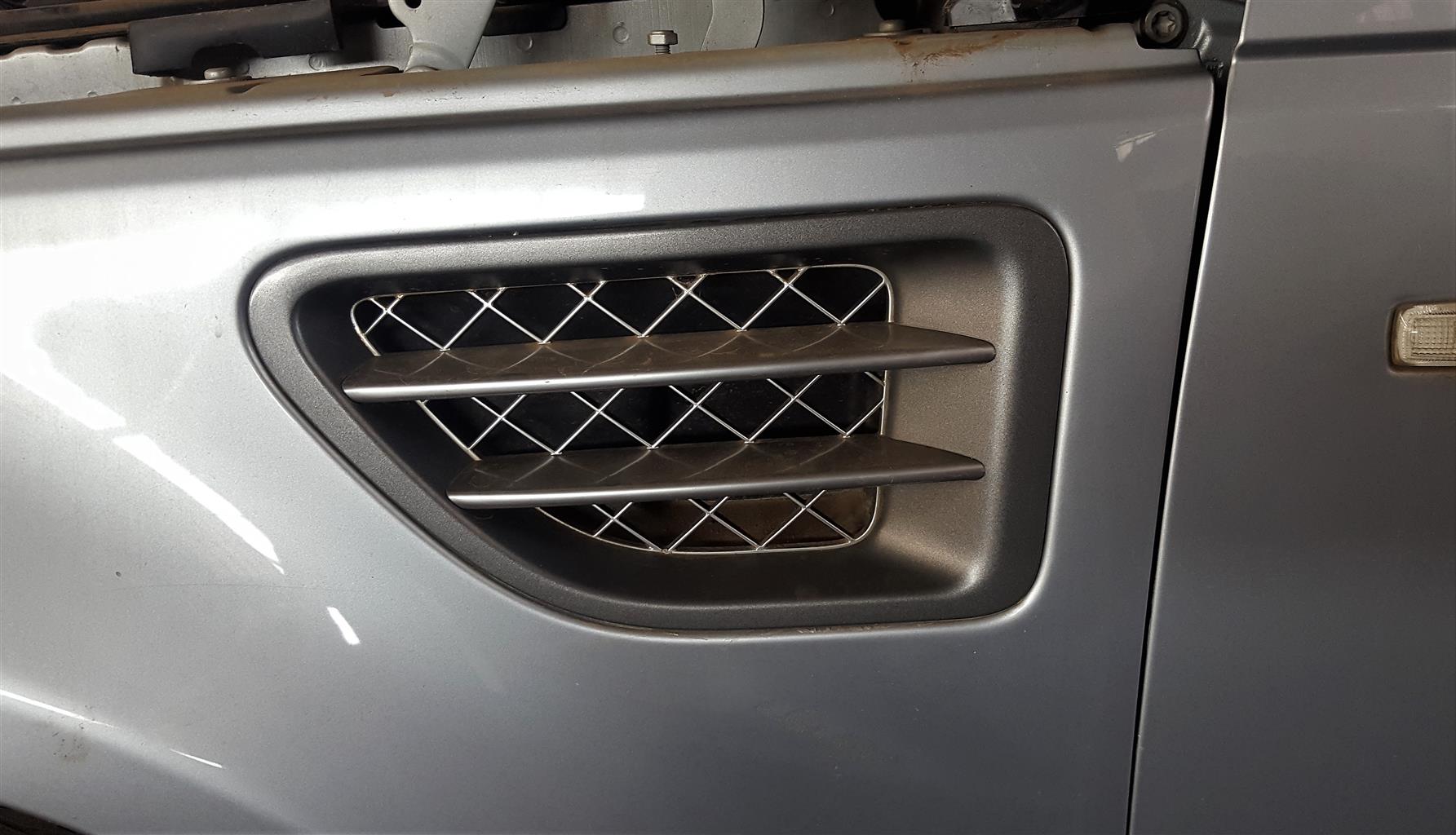Fender Vents for Range Rover Sport for sale | Auto Ezi Fender Vents for Range Rover Sport for sale | Auto Ezi