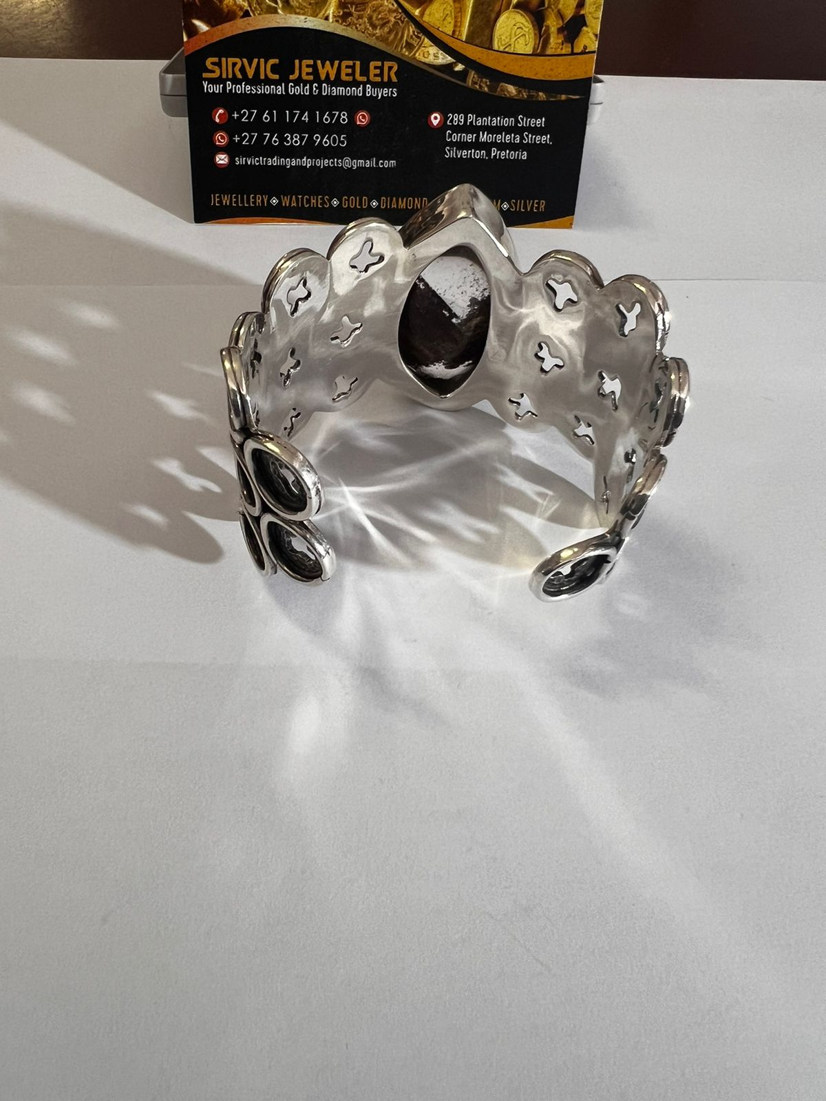 Vintage 925 Silver Ladies Hand Bangle