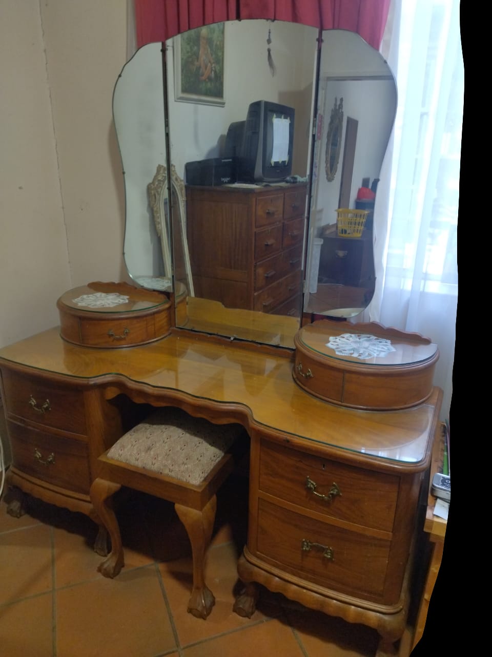 Antique dressing table for sale Antique dressing table for sale