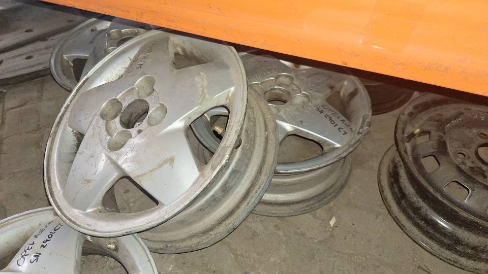 Opel astra mags available