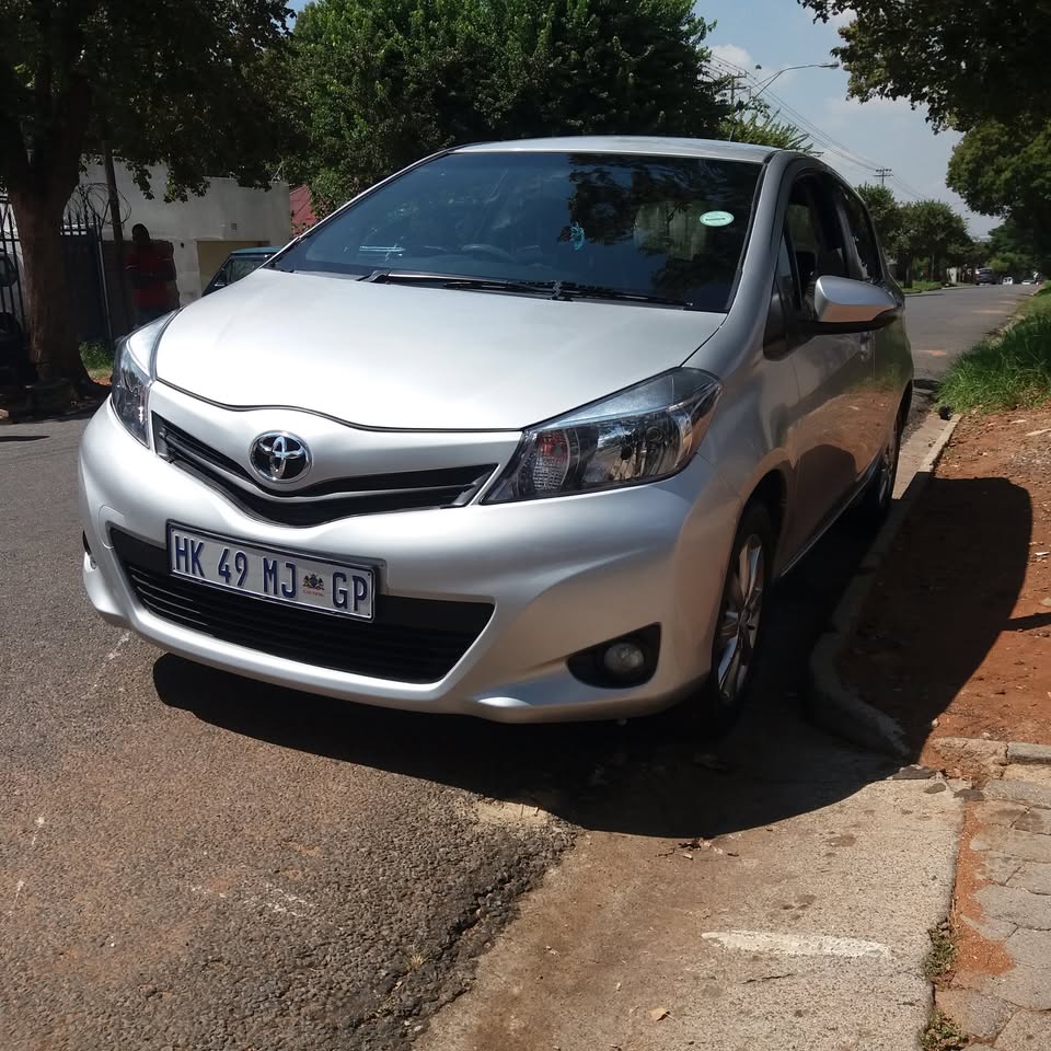2012 TOYOTA YARIS 1.0 S ASH & FINANCE AVAILABLE