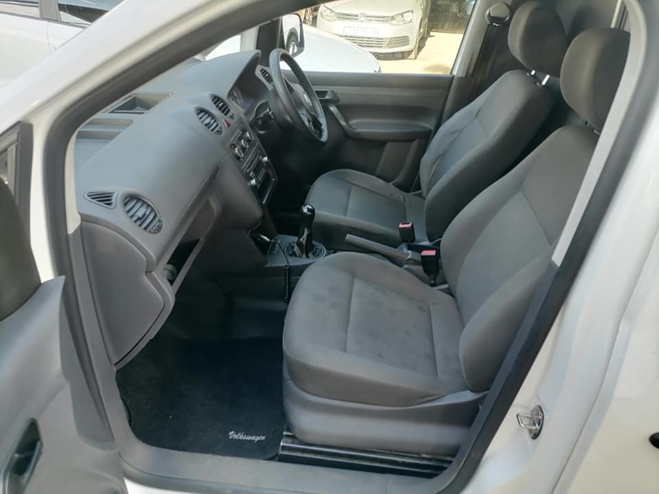 2015 Volkswagen Caddy 2.0 TDI with a leather seat Spare key
