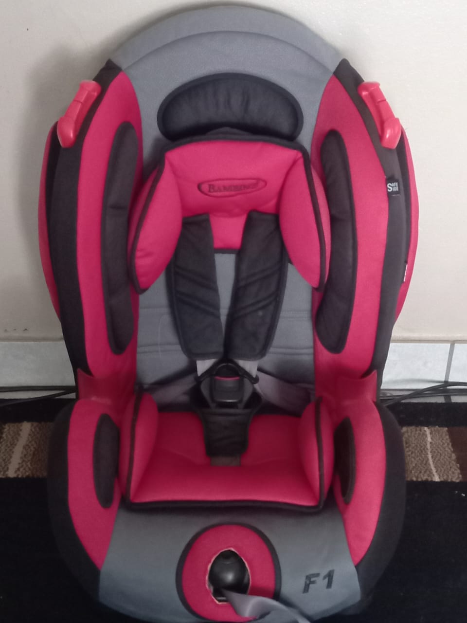 Bambino f1 sale car seat