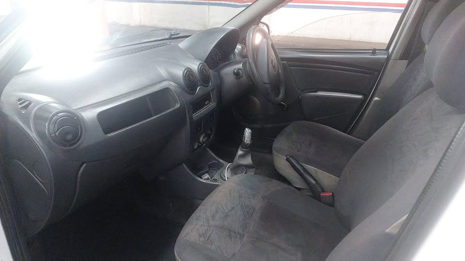 2012 NP200