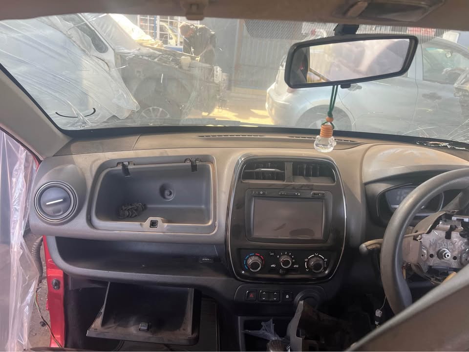 RENAULT KWID STRIPPING FOR SPARES - Private Seller RENAULT KWID STRIPPING FOR SPARES - Private Seller