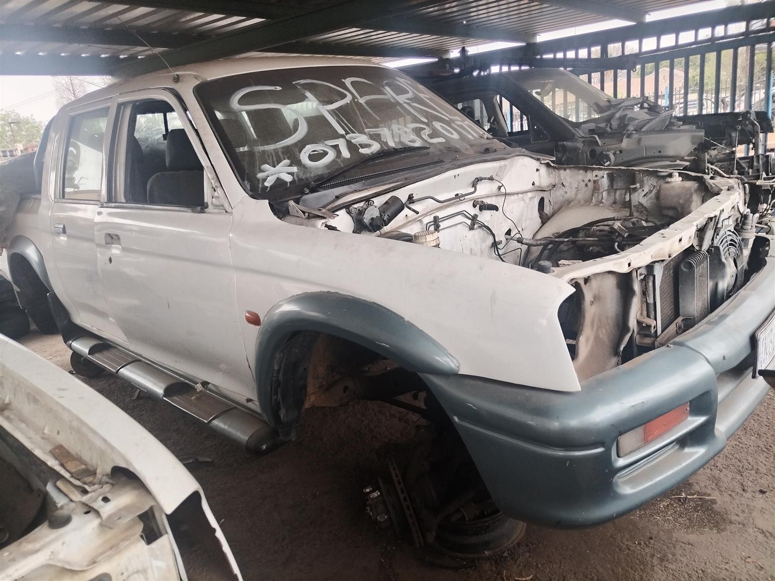 double cab body with papers Mitsubishi colt - Private Seller