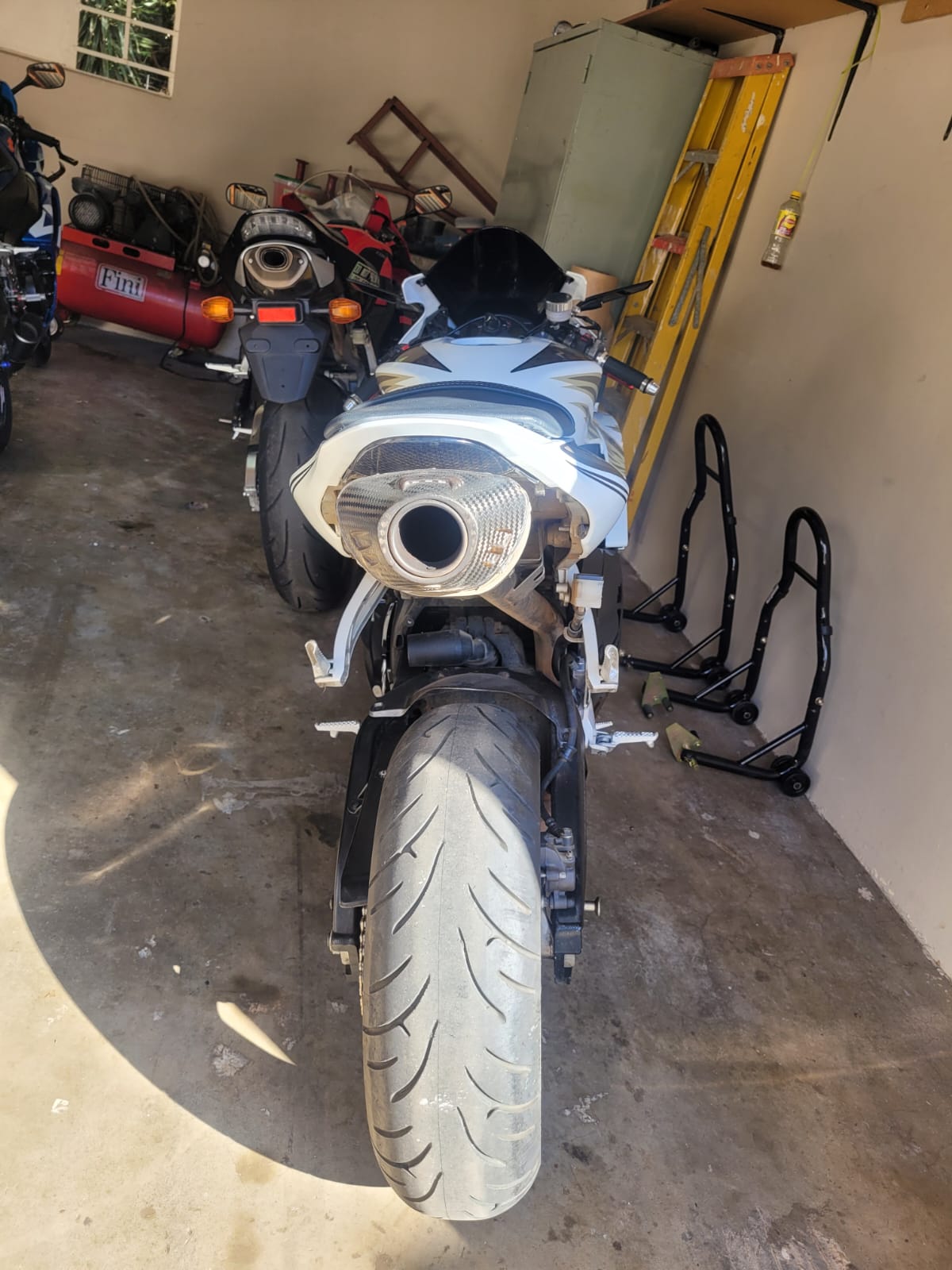 2012 Honda CBR 600 RR for sale  Phoenix edition  56105kms on  Very relia - Private Seller