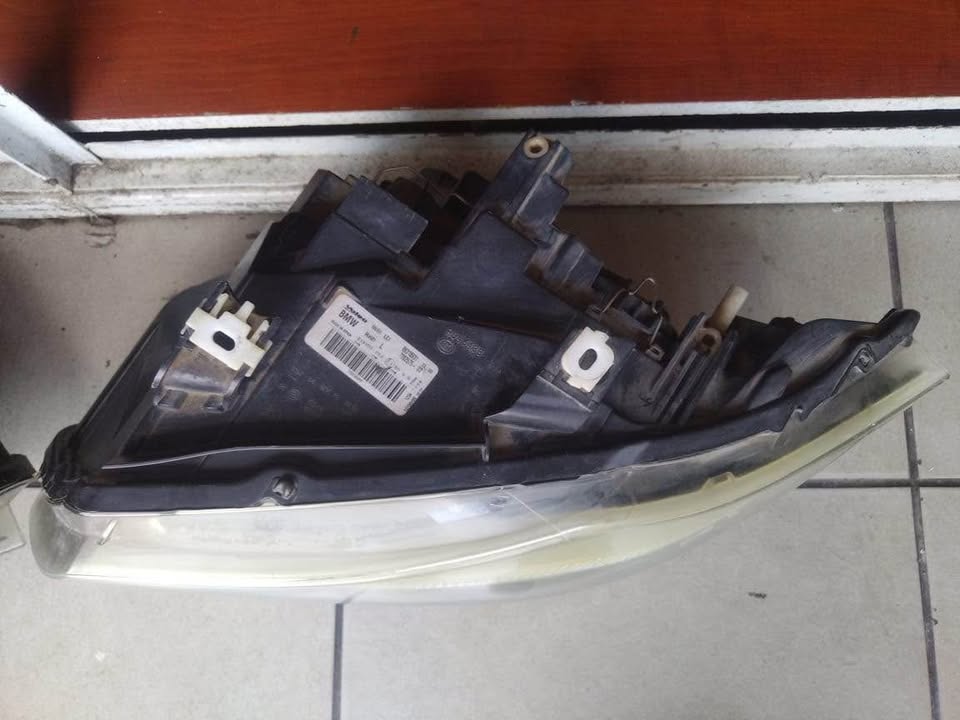 BMW E90 headlight - Private Seller BMW E90 headlight - Private Seller