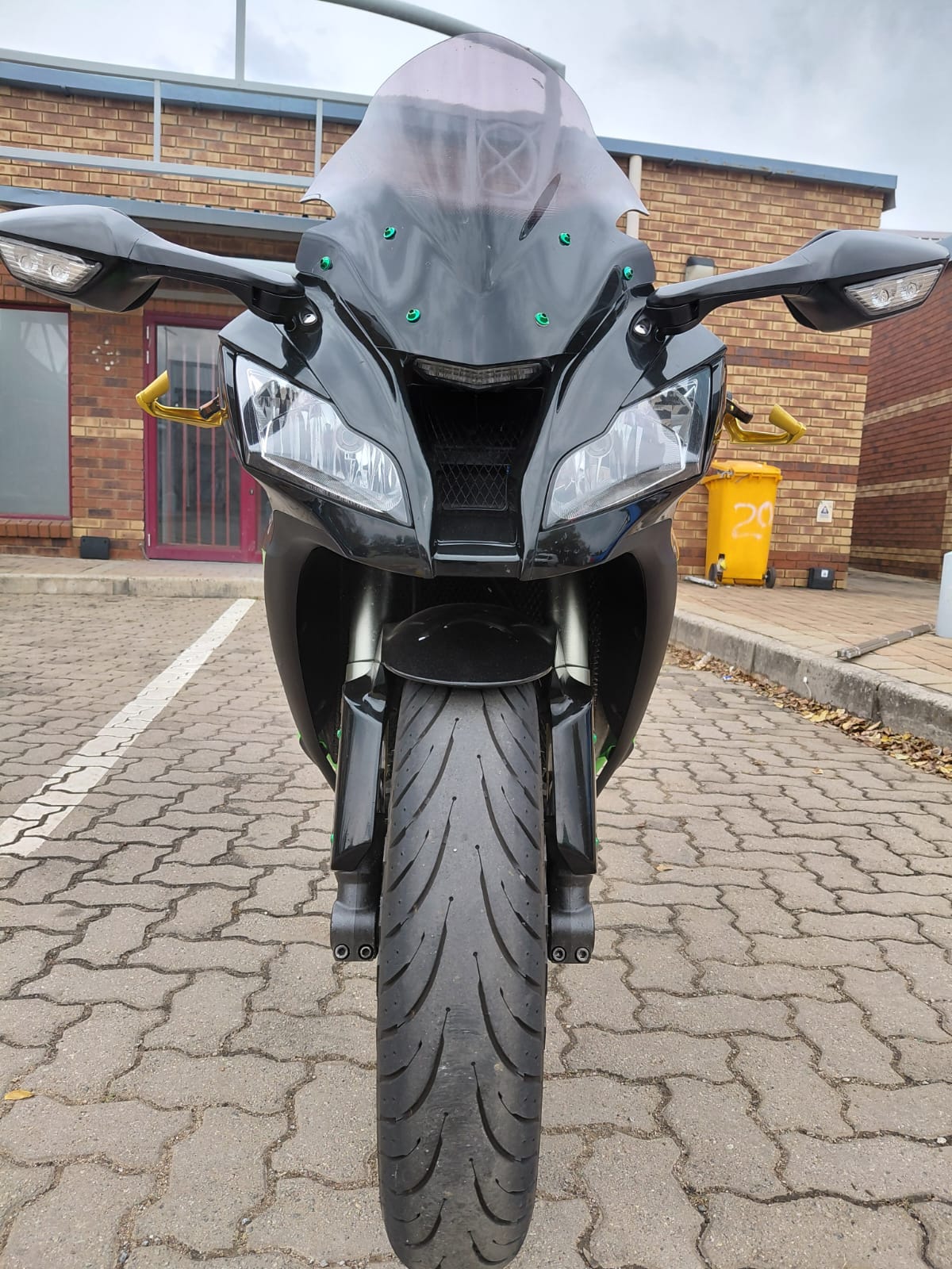 Kawasaki ZX10-R - Private Seller