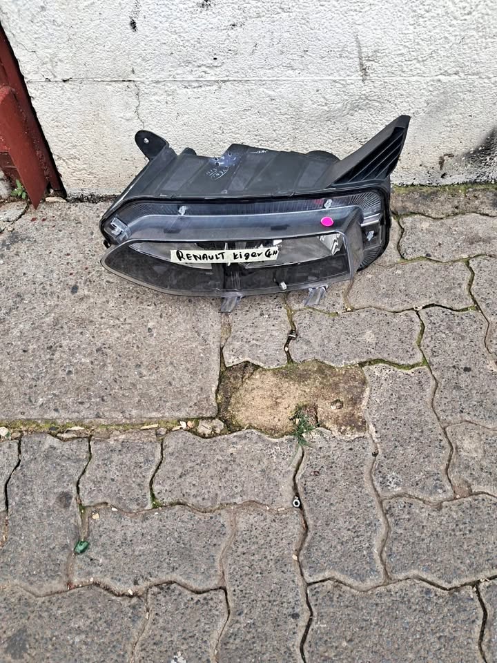 Renault Kiga Foglight  Used Auto Body Spare Parts at Sema Spare Center. Affordab - Private Seller