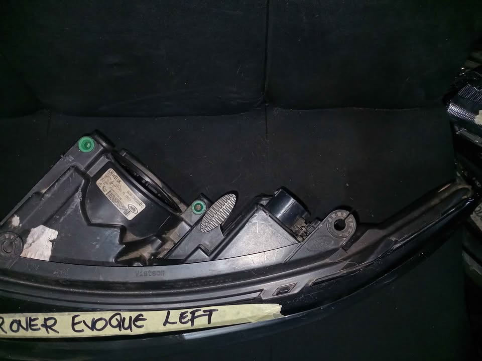 Range rover evoque left headlight - Private Seller Range rover evoque left headlight - Private Seller