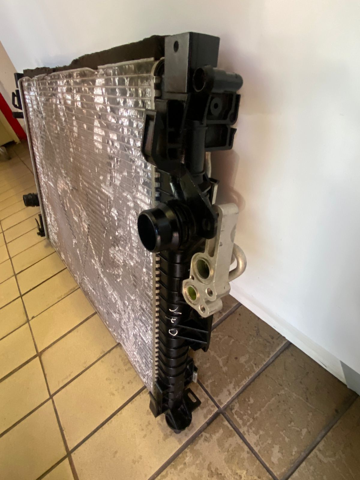 2018 VOLVO V40 RADIATOR AND AC CONDENSER AVAILABLE FOR SALE - Private Seller 2018 VOLVO V40 RADIATOR AND AC CONDENSER AVAILABLE FOR SALE - Private Seller