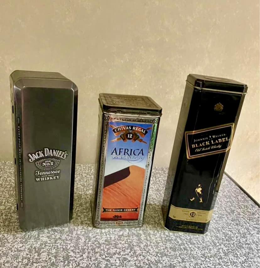 empty bar collectors tins empty bar collectors tins
