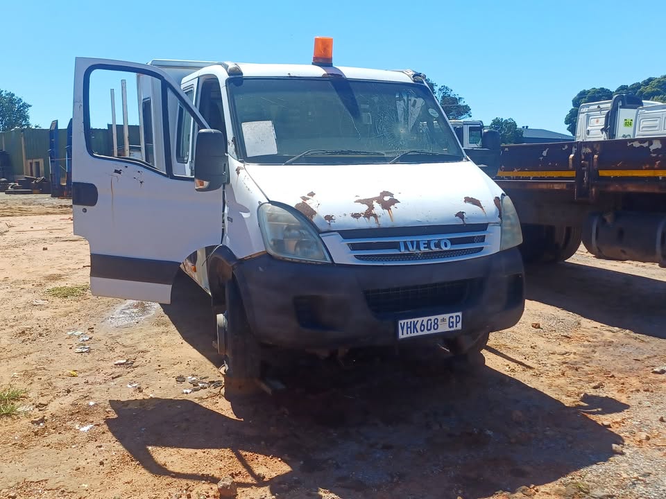 Iveco 50c15 stripping for parts - Private Seller Iveco 50c15 stripping for parts - Private Seller