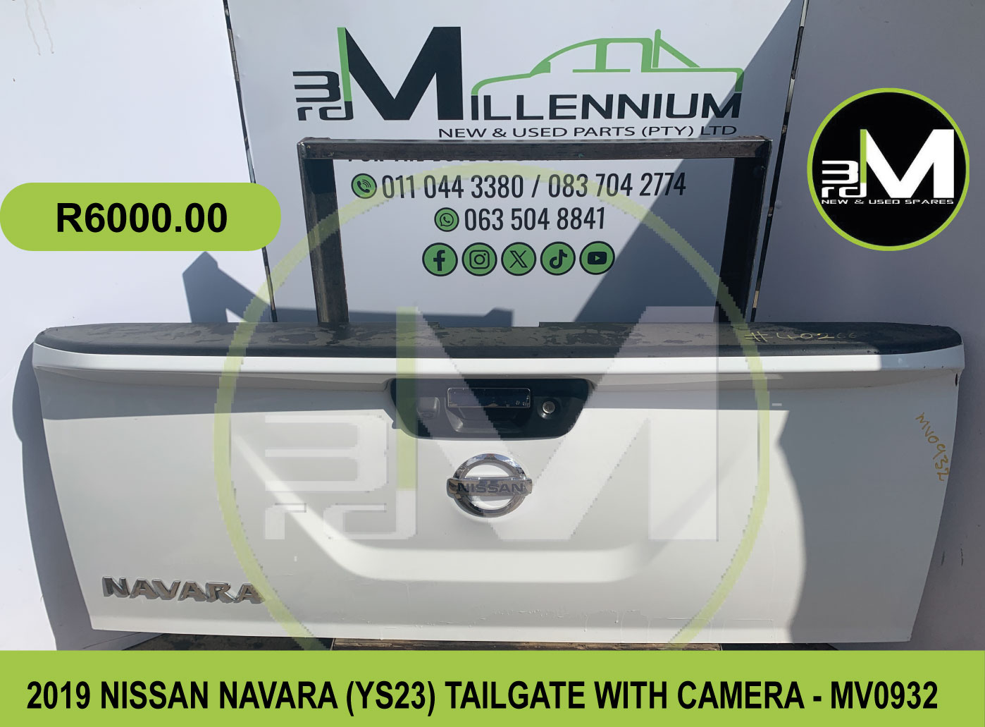 TAILGATE WITH CAMERA- NISSAN NAVARA - Private Seller TAILGATE WITH CAMERA- NISSAN NAVARA - Private Seller