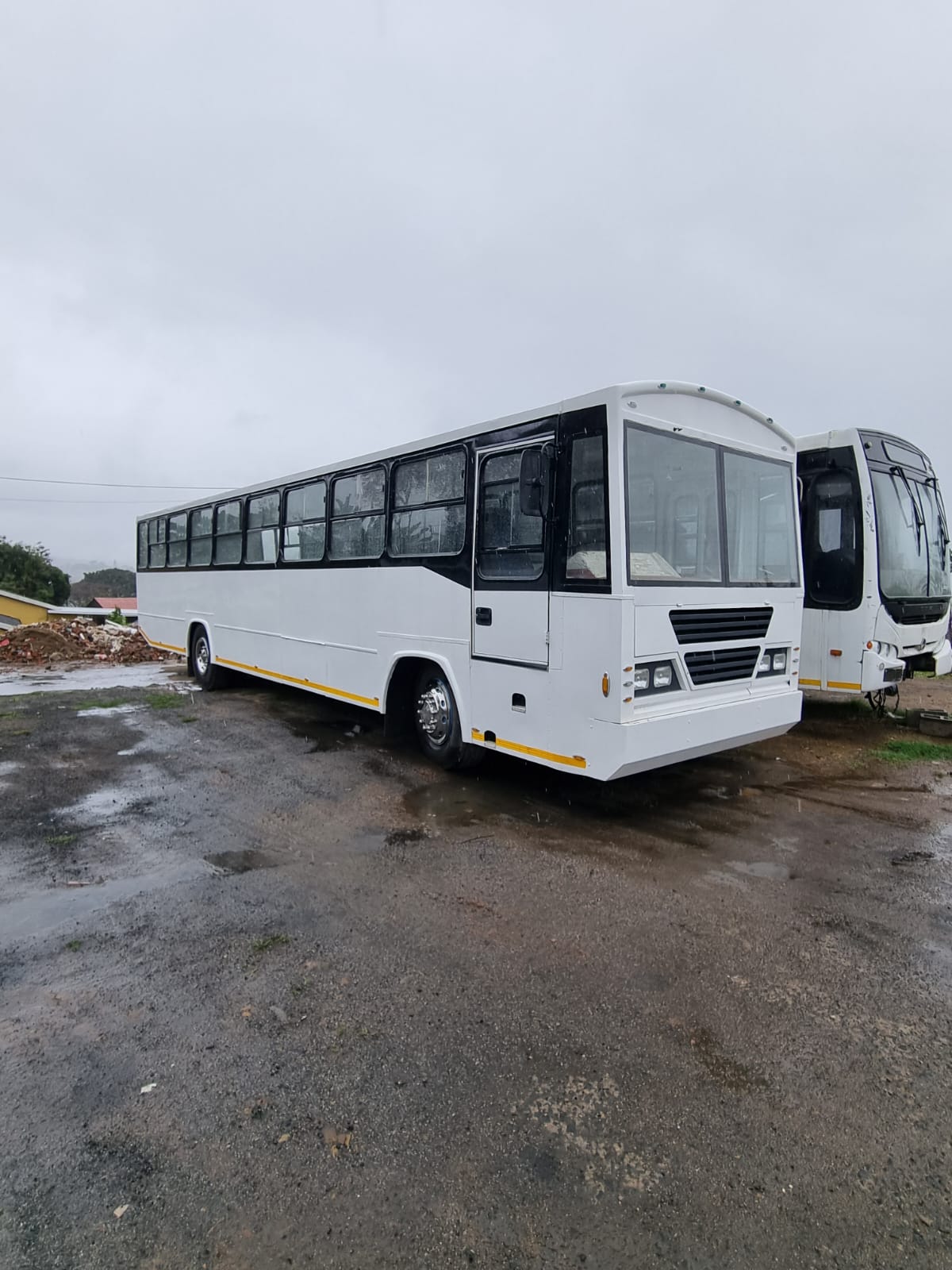 1998 Mercedes benz 1624 comuter bus for sale