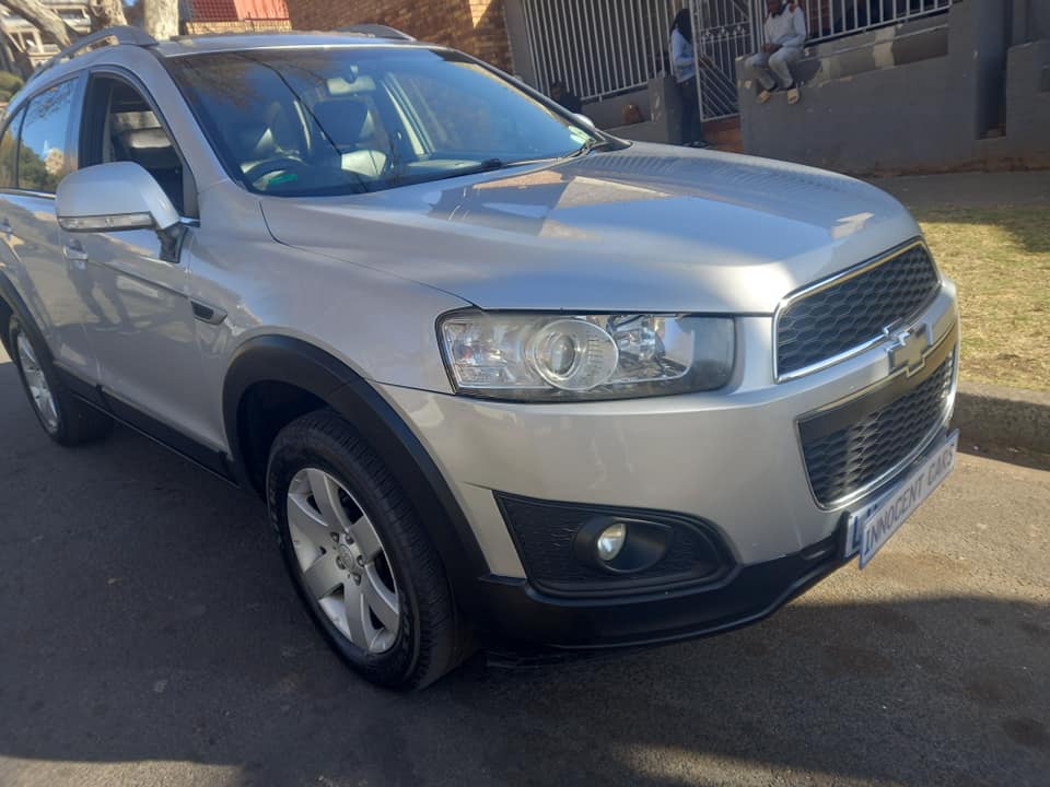 2014 CHEVROLET CAPTIVA 2.4 ENGINE PETROL, AUTOMATIC, MILEAGE SILVER COLOR