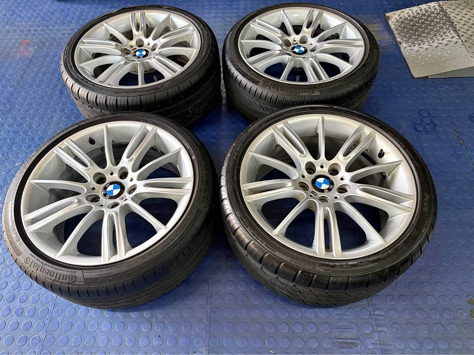 18 INCH BMW MOTORSPORT ORIGINAL DESIGN RIM SET WITH TYRES PRE-OWNED - Private Seller 18 INCH BMW MOTORSPORT ORIGINAL DESIGN RIM SET WITH TYRES PRE-OWNED - Private Seller