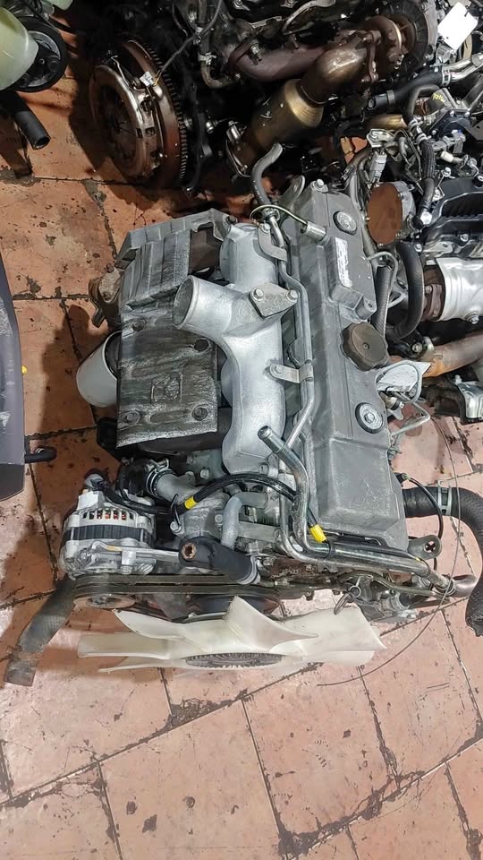 4M40 MITSUBISHI COLT 2.8 NONE TURBO ENGINE FOR SALE - Private Seller 4M40 MITSUBISHI COLT 2.8 NONE TURBO ENGINE FOR SALE - Private Seller