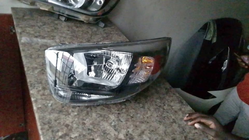 KIA PICANTO HEADLIGHTS - Private Seller KIA PICANTO HEADLIGHTS - Private Seller