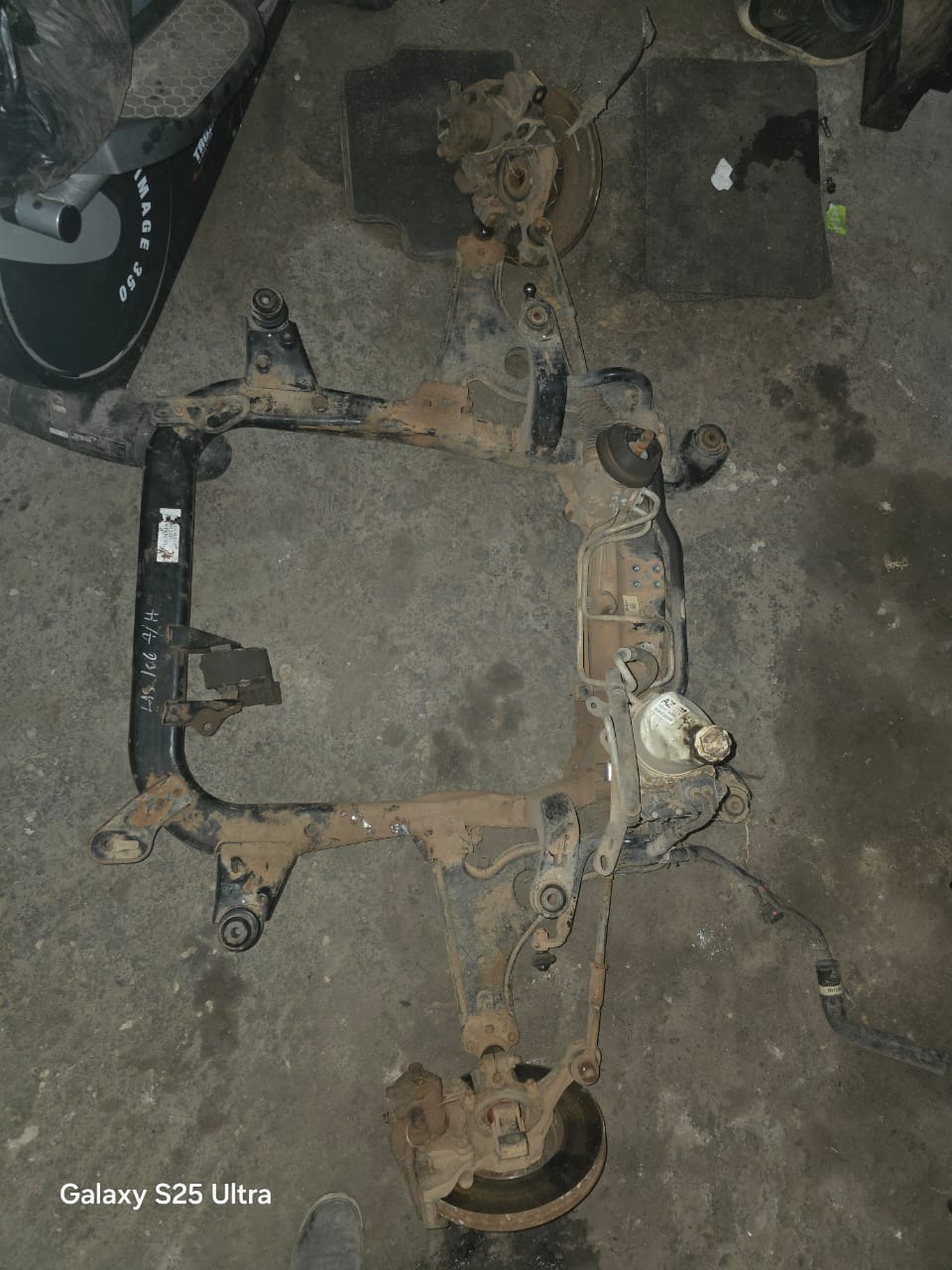 Opel astra H front subframe complete - Private Seller