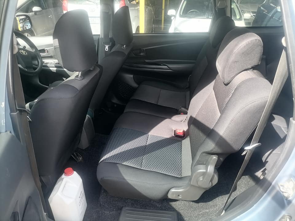 2013 Toyota Avanza 1.5sx seven seater