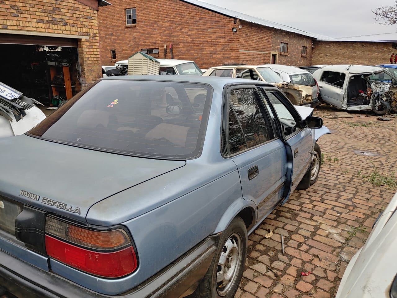 TOYOTA COROLLA 1600  BODY PARTS FOR SALE