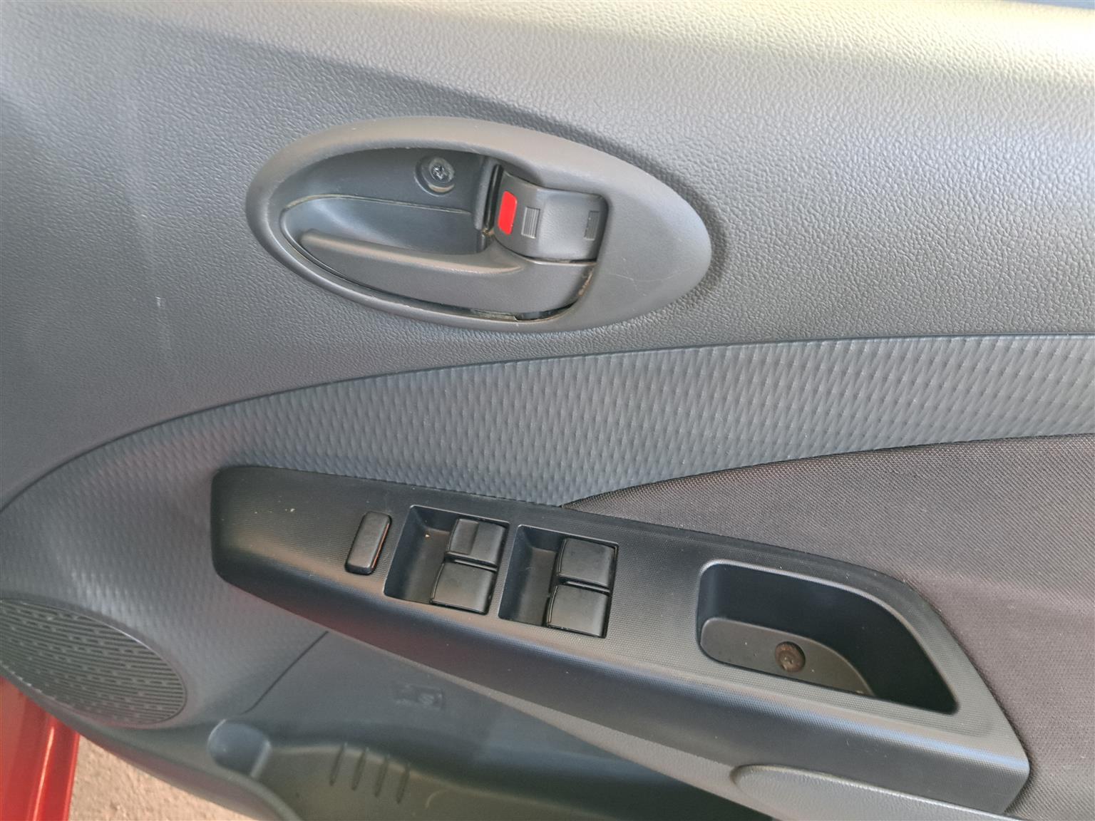 TOYOTA ETIOS 1.5 HATCH