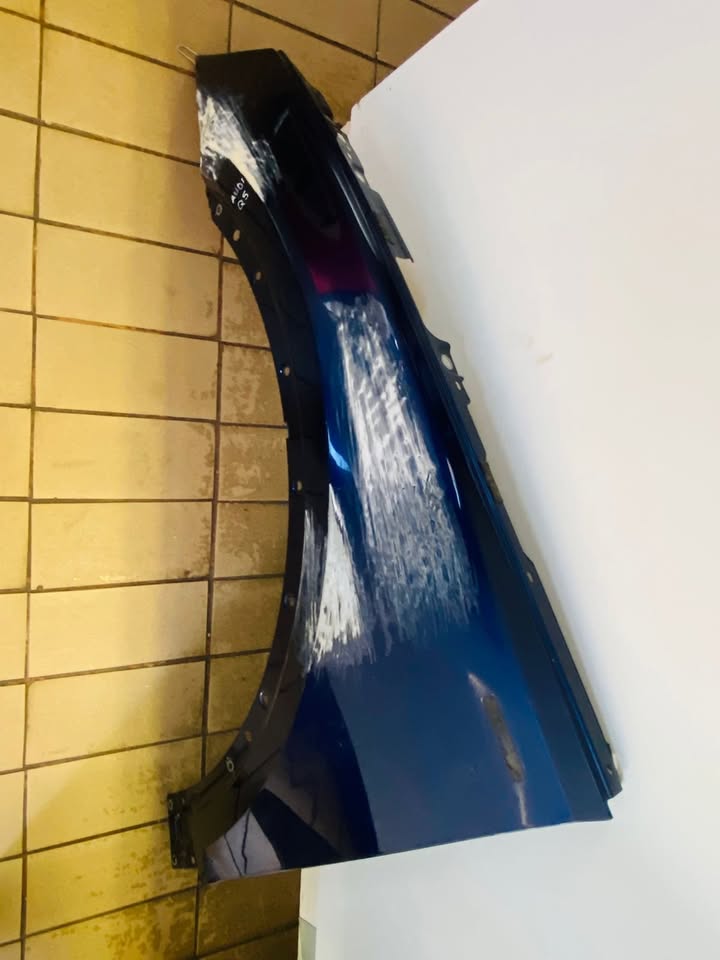 2022 AUDI Q5 FENDER LEFTSIDE AVAILABLE FOR SALE - Private Seller 2022 AUDI Q5 FENDER LEFTSIDE AVAILABLE FOR SALE - Private Seller