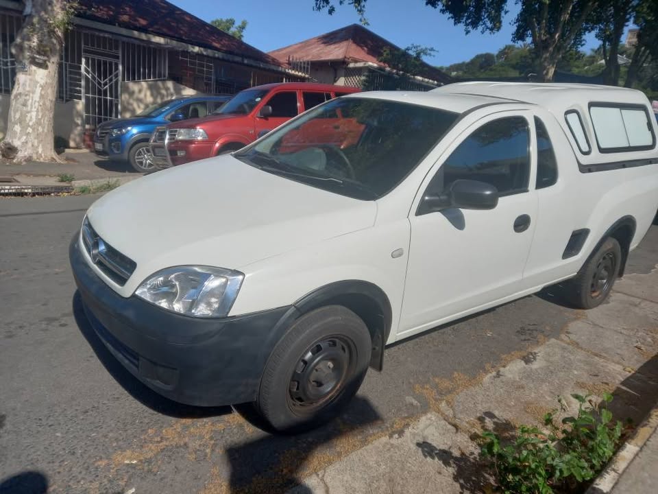 2011 Opel Corsa Utility Sport bakkie 1.4 Petrol, Manual, White Color, Mileage