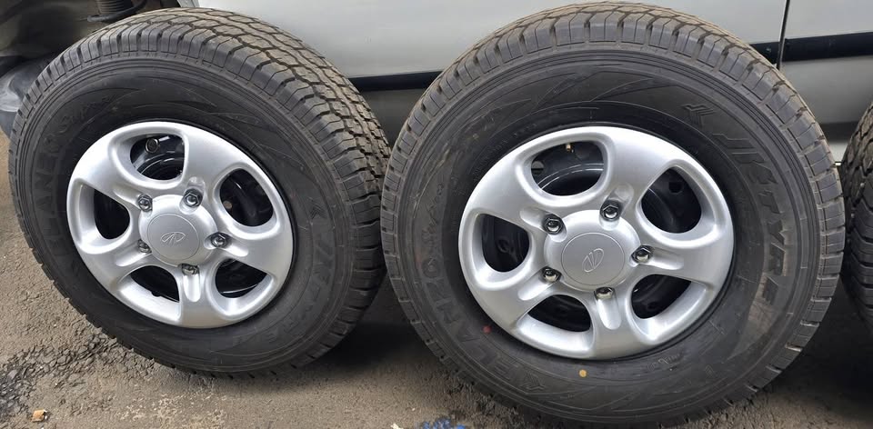 Mahindra Scorpio S4/S6/S10/Karoo Rims and Tyres - Private Seller Mahindra Scorpio S4/S6/S10/Karoo Rims and Tyres - Private Seller