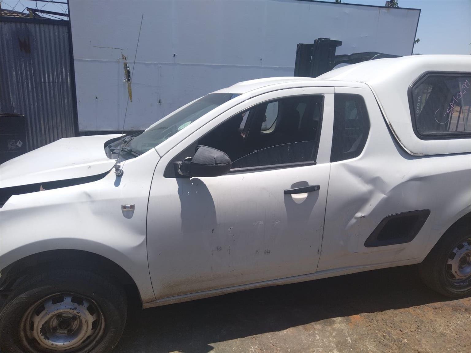Latest Arrival Chev Utility 2016 Stripping for Spare Parts - Private Seller