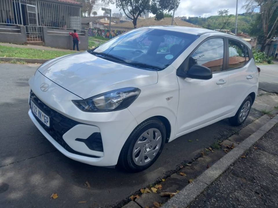 2023 HYUNDAI i10 GRAND 1.0 Petrol, Manual Transmission, White Color, Mileage 31000kms