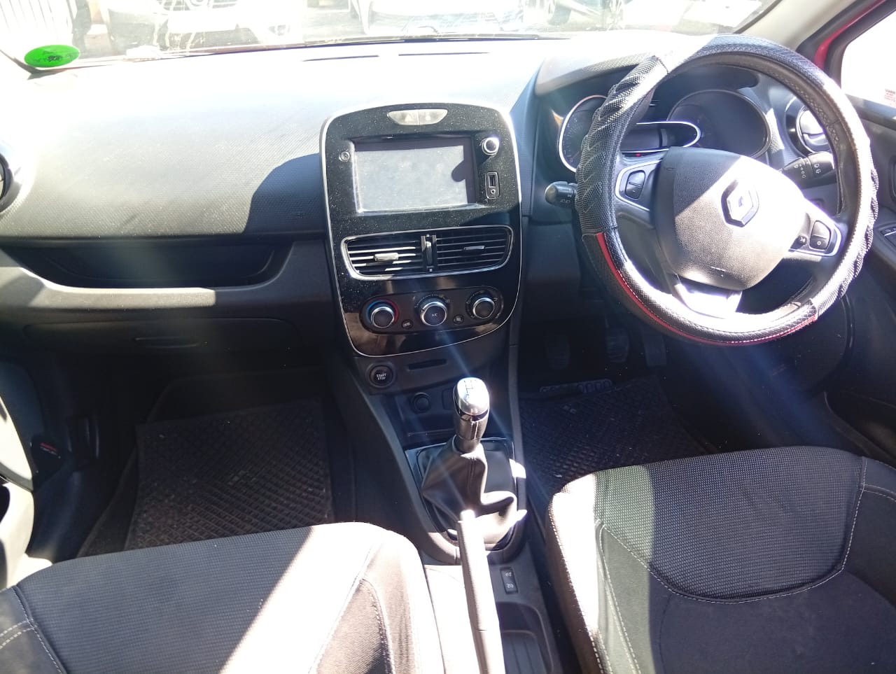 Used 2017 Renault Clio 66kW turbo Blaze - Private Seller Used 2017 Renault Clio 66kW turbo Blaze - Private Seller